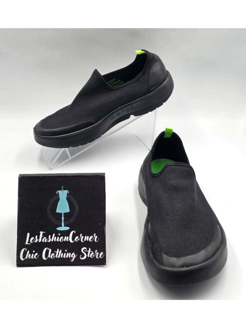 Oofos Womens Black Oomg EeZee Low Recovery Lightweight Slip on Shoes Sz 7.5 3982